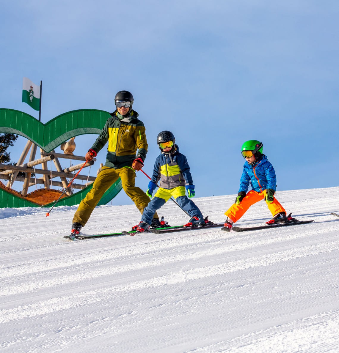 Skifahren und Sonne tanken © photo-austria.at/Christine Höflehner