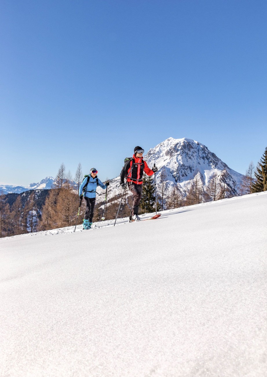 Ski tour on the Dachstein